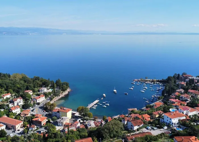 Grand Pool Ika-opatija *