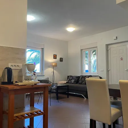 Grand Pool Ika-opatija أوباتيا