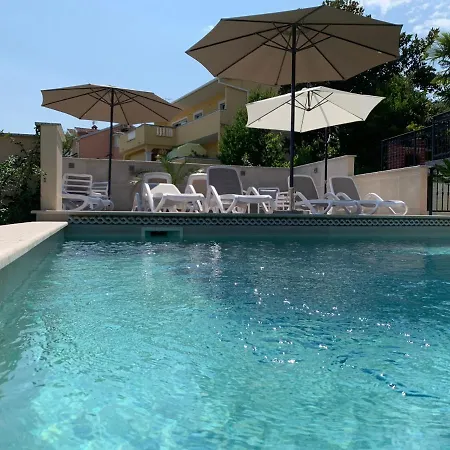 Grand Pool Ika-opatija *